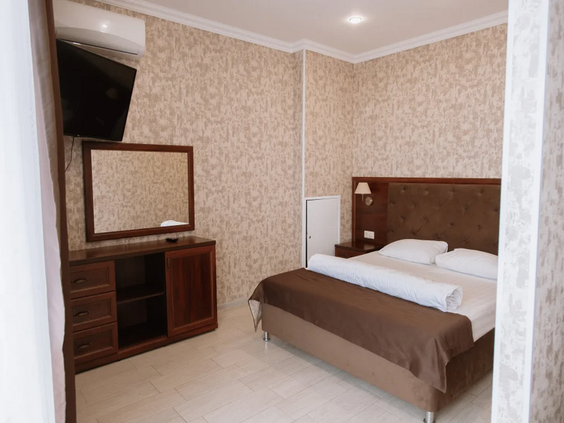 "Skybridge" отель в Джемете