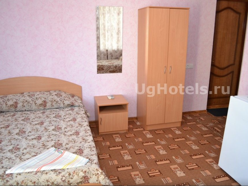 "Ласточкино гнездо" гостевой дом в Витязево