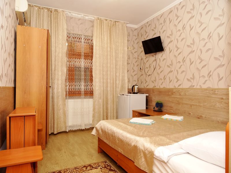 "Солнце" мини-гостиница в Витязево