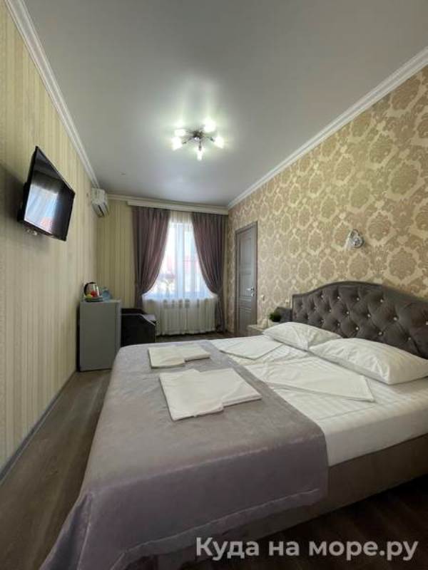 "Каролина" гостиница в Витязево