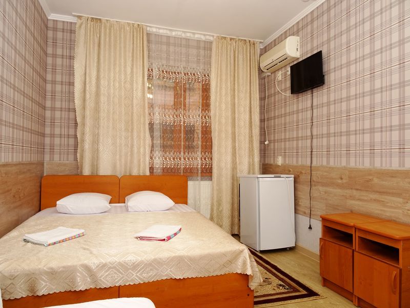 "Солнце" мини-гостиница в Витязево