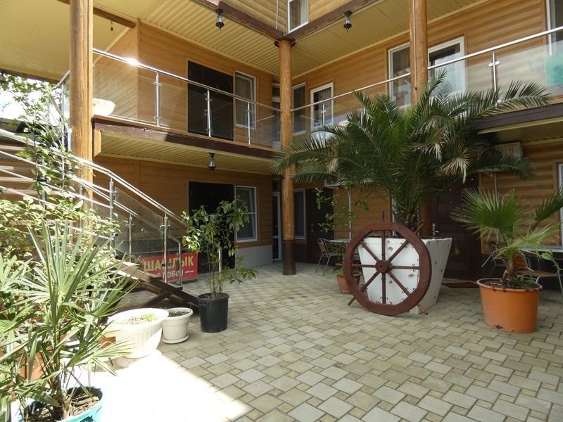 "Пальма Финик" гостевой дом в Сукко